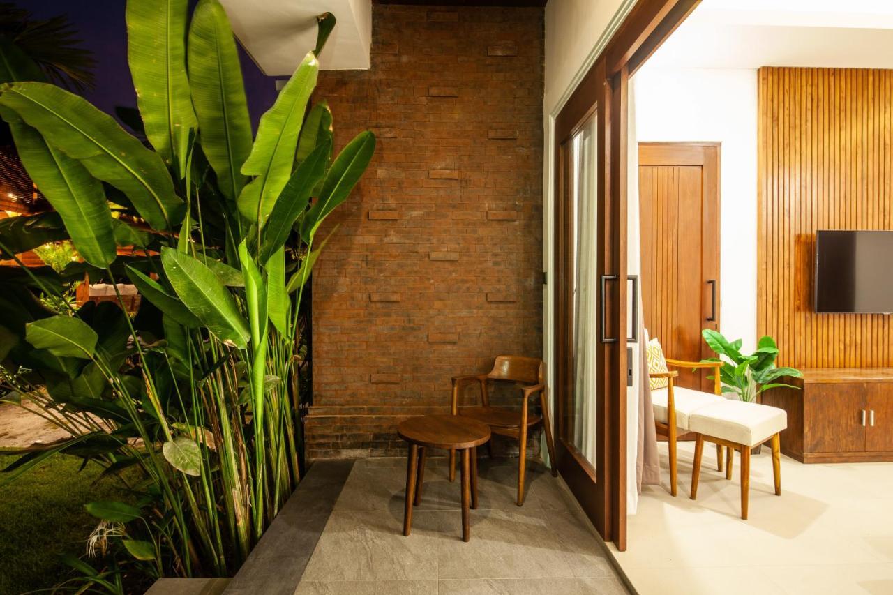 Griya Shanti Suites ซานูร์ ภายนอก รูปภาพ