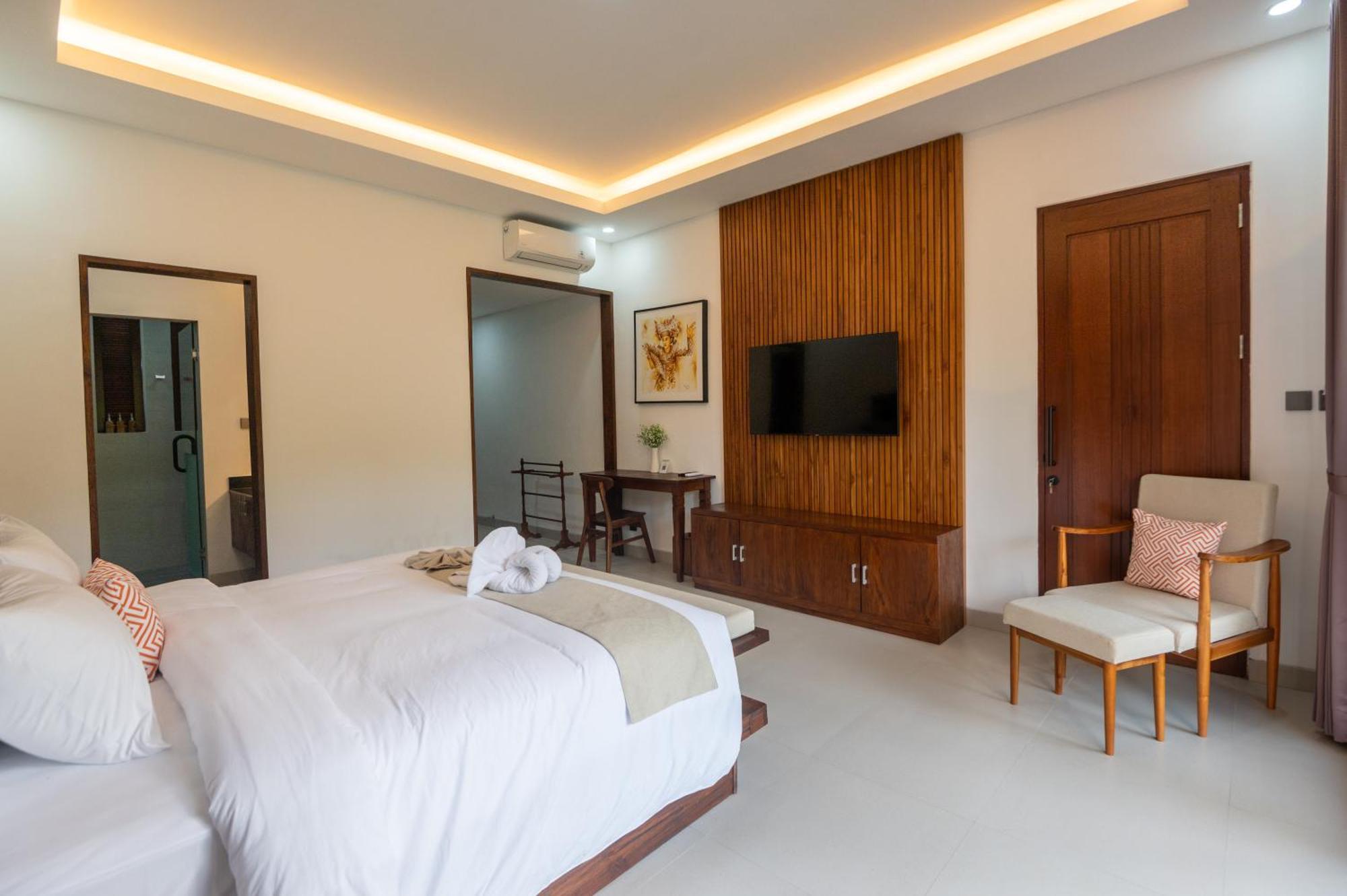 Griya Shanti Suites ซานูร์ ภายนอก รูปภาพ